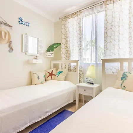Sleeps 4 With Wifi 칼라오살바헤